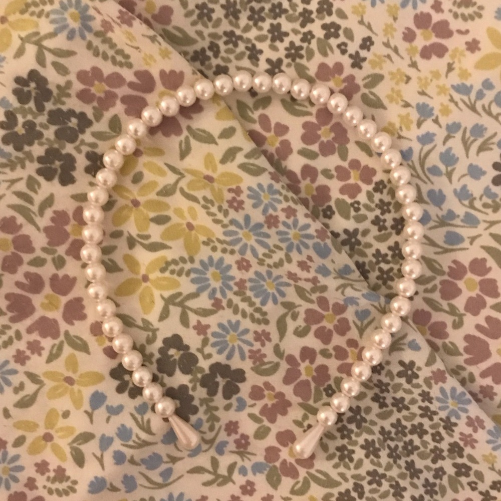 Chic Pearl Beaded Headband